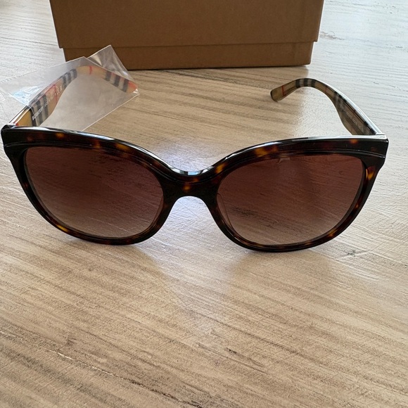 Burberry Sunglasses, brown (0BE4270F / 390313) NEW - Picture 3 of 6